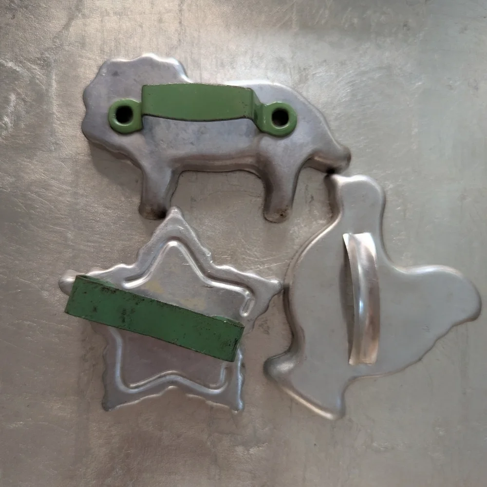 Vintage 3 Metal Cookie Cutters 2 Green Handles One Aluminum